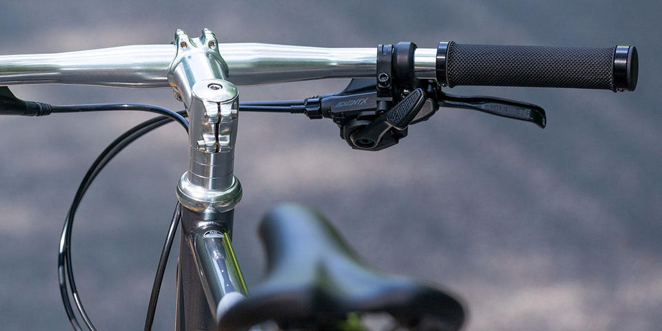 All-City Space Horse cockpit, shifter, brake detail