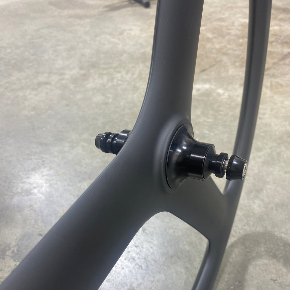Carbon Tri-Spoke Wheel